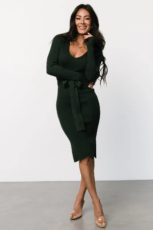 Fashion Forward Femininity Blayne Ribbed Midi Dress | Emerald