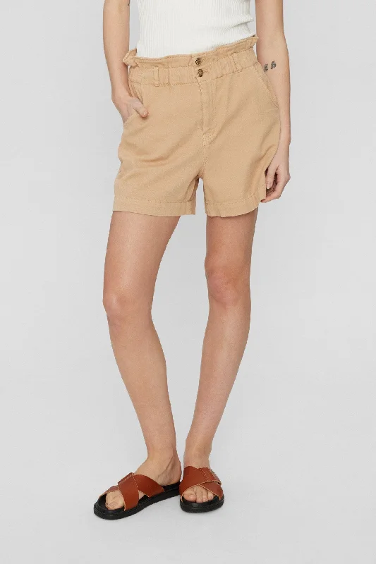 Casual Apparel For Women NUCARLISE SHORTS - Sesame