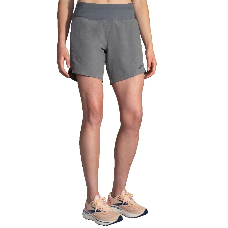 Women's High-Fashion Garments Brooks Women's Chaser 7" Short