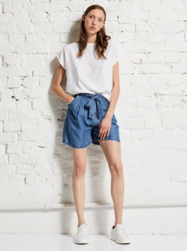 Women's Apparel Shorts TENCEL­™ denim    | wunderwerk