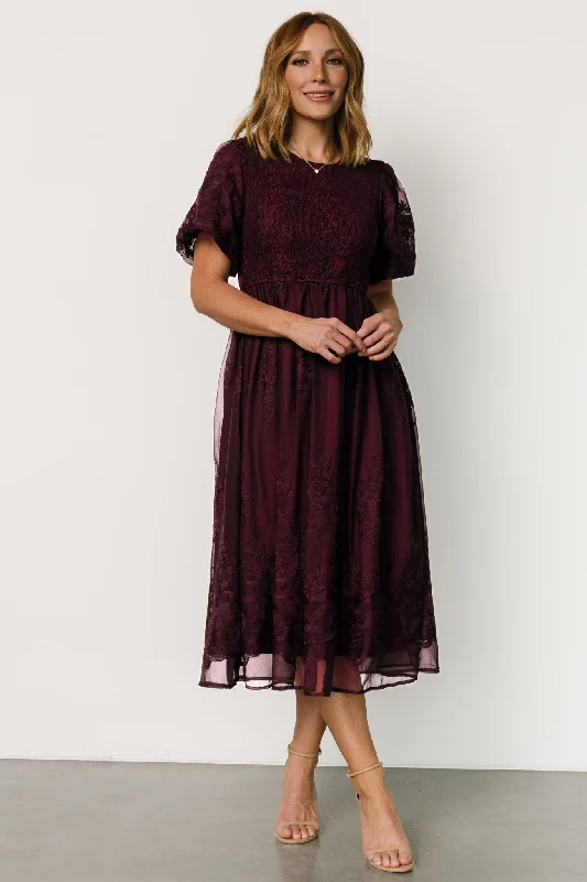 Classic Women's Clothing Styles Corrine Embroidered Midi Dress | Mulberry