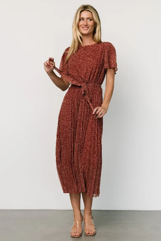 Discount Extravaganza Prim Pleated Dress | Dark Rust